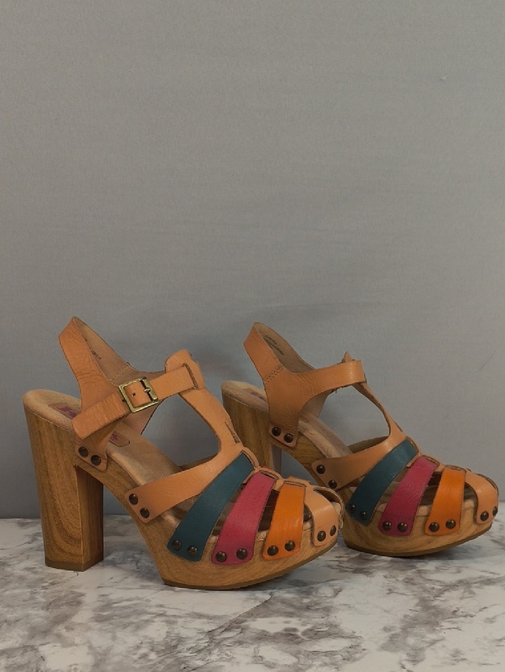 Women’s Multi-Color Leather Platform Sandal - Tan